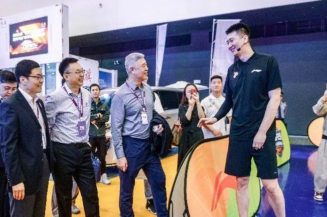 如何通过团队配合提高篮板成功率?_0